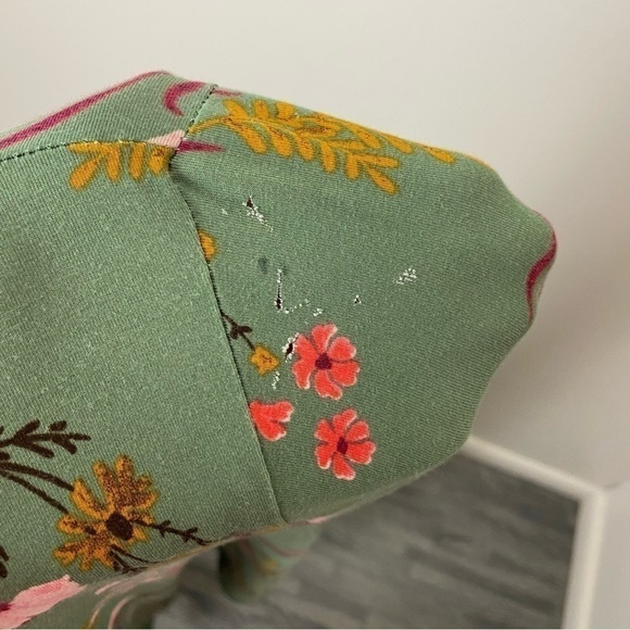 LOGO Lori Goldstein Green Floral Cardigan - Picture 13 of 13